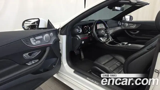Mercedes-Benz E-Class 2021 — Фото 10/20