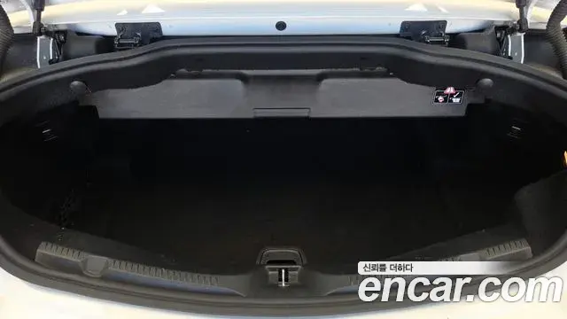 Mercedes-Benz E-Class 2021 — Фото 20/20