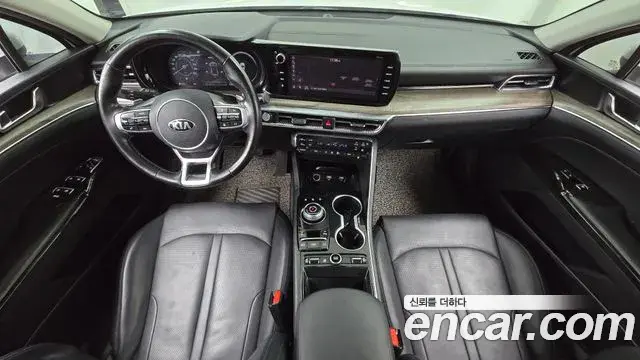 Kia K5 2019 — ფოტო 10/31
