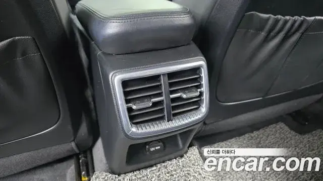 Kia K5 2019 — ფოტო 31/31