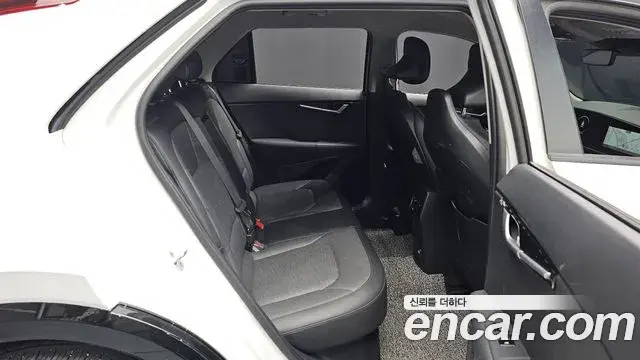 Kia Niro 2022 — Фото 11/20