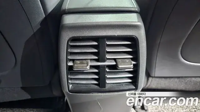 Kia Niro 2022 — Фото 19/20