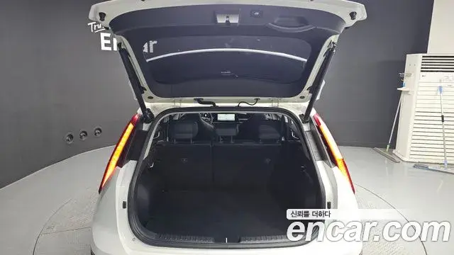 Kia Niro 2022 — Фото 20/20