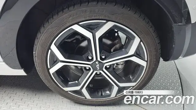 Kia Niro 2022 — Şəkil 32/34