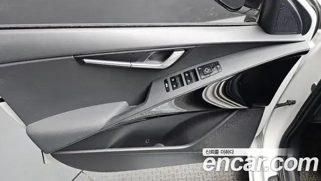 Kia Niro 2022 — Şəkil 21/34