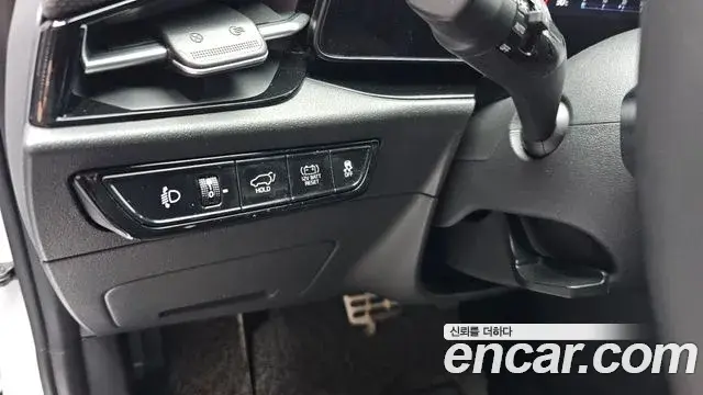 Kia Niro 2022 — Şəkil 26/34