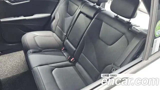 Kia Niro 2022 — Şəkil 24/34