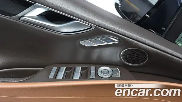 Genesis Electrified G80 2022 — Фото 19/20