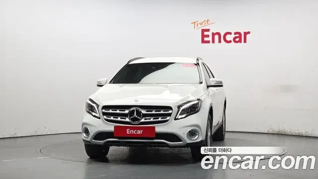 Mercedes-Benz GLA-Class 2019 — ფოტო 24/30