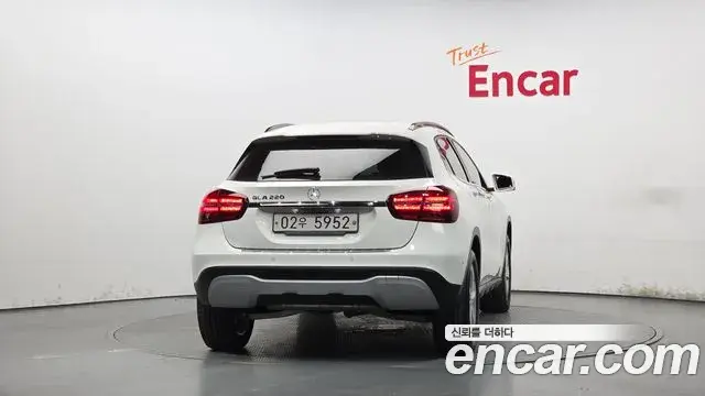 Mercedes-Benz GLA-Class 2019 — ფოტო 6/30