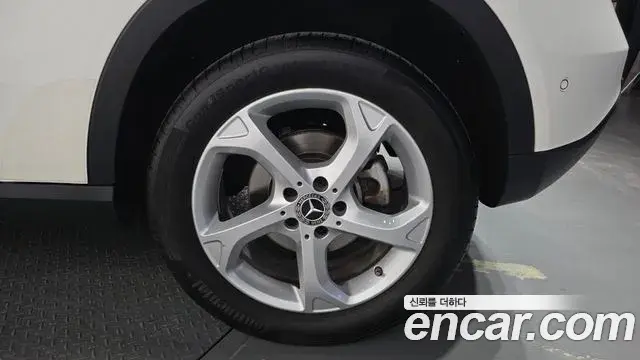 Mercedes-Benz GLA-Class 2019 — ფოტო 2/30