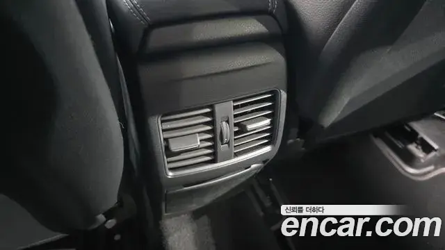 Mercedes-Benz GLA-Class 2019 — ფოტო 25/30