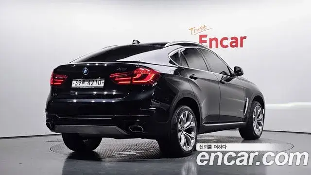 BMW X6 2018 — Фото 2/20