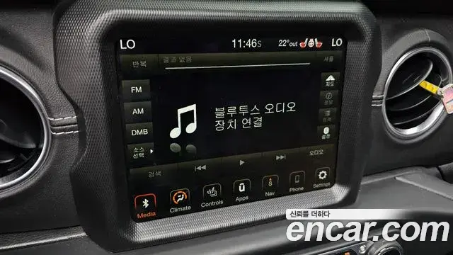 Jeep Wrangler 2023 — Фото 17/20