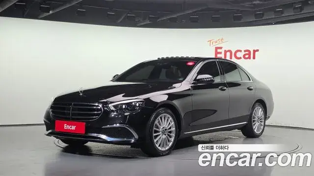 Mercedes-Benz E-Class 2021 — Фото 1/20