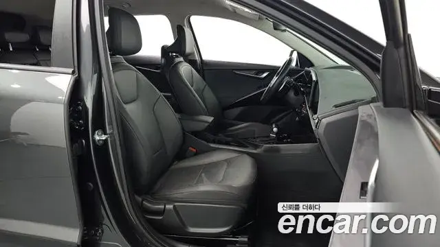 Kia Niro 2022 — Фото 10/20