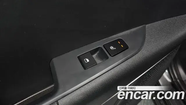 Kia Niro 2022 — Фото 19/20