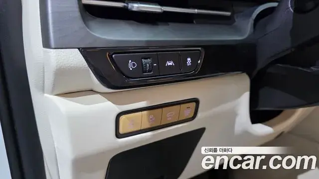 Kia Carnival 2021 — Фото 12/20