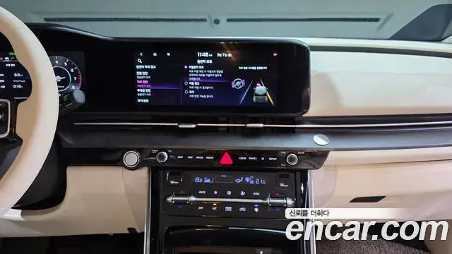 Kia Carnival 2021 — Фото 16/20