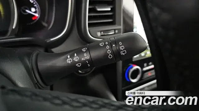 Renault Samsung QM6 2018 — ფოტო 11/33