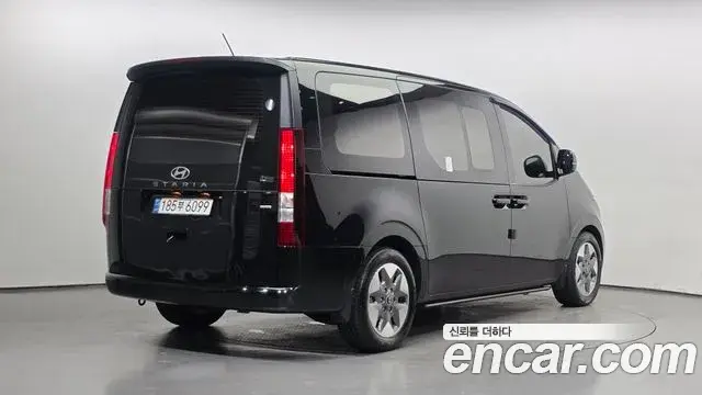 Hyundai Staria 2024 — Şəkil 3/20