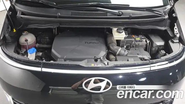 Hyundai Staria 2024 — Şəkil 1/20