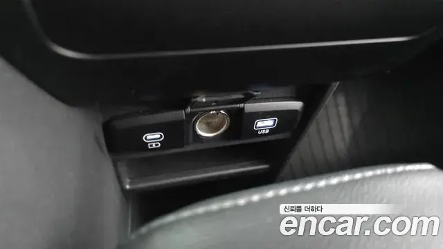 Hyundai Staria 2024 — Şəkil 10/20