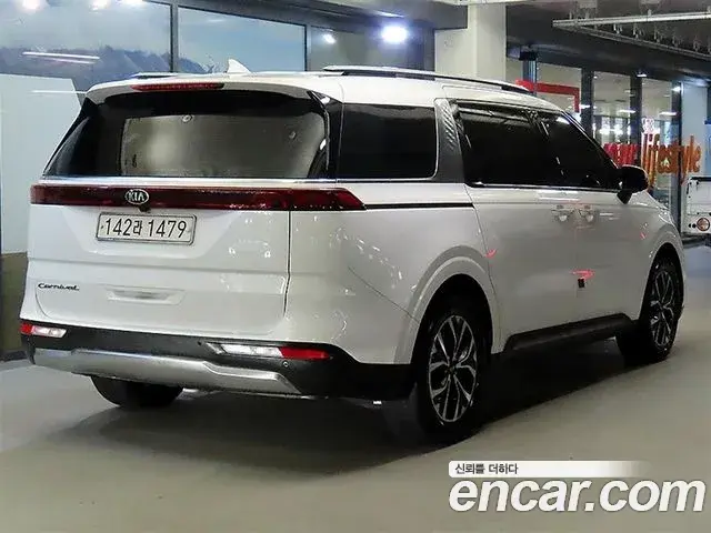 Kia Carnival 2020 — Фото 3/20