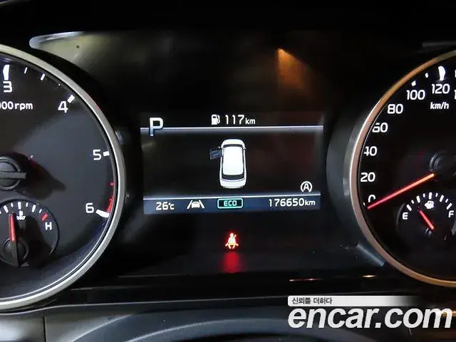 Kia Carnival 2020 — Фото 8/20