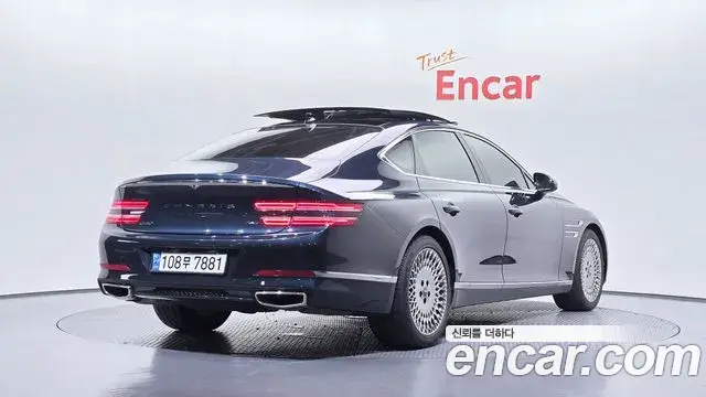 Genesis Electrified G80 2021 — Photo 2/20