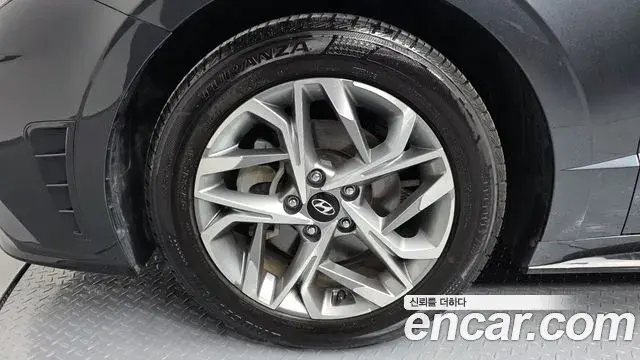 Hyundai Sonata 2023 — Фото 5/20