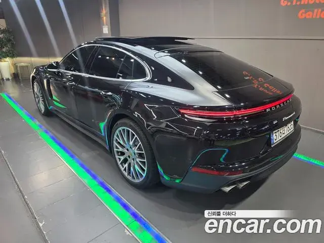 Porsche Panamera 2024 — Photo 8/20
