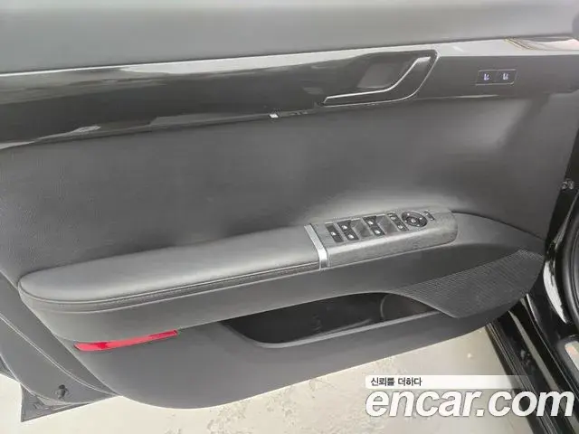 Hyundai Grandeur 2023 — Фото 15/20