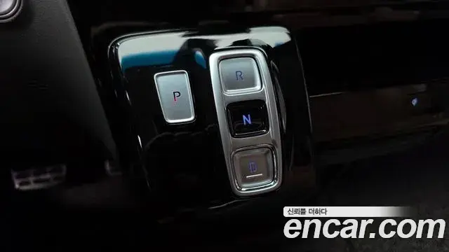 Hyundai Staria 2021 — Фото 9/20
