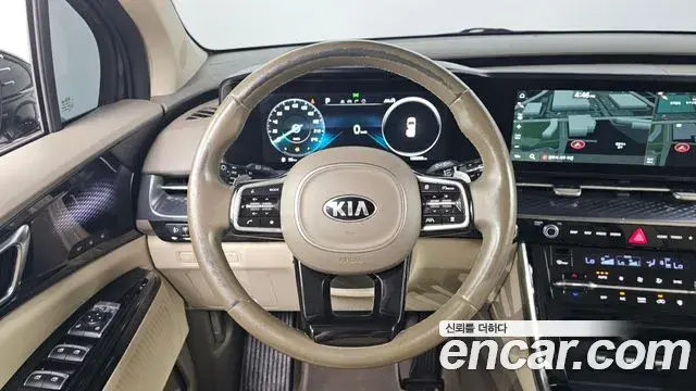 Kia Carnival 2021 — Фото 13/20