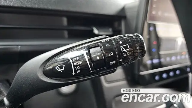 Hyundai Staria 2021 — Фото 19/20