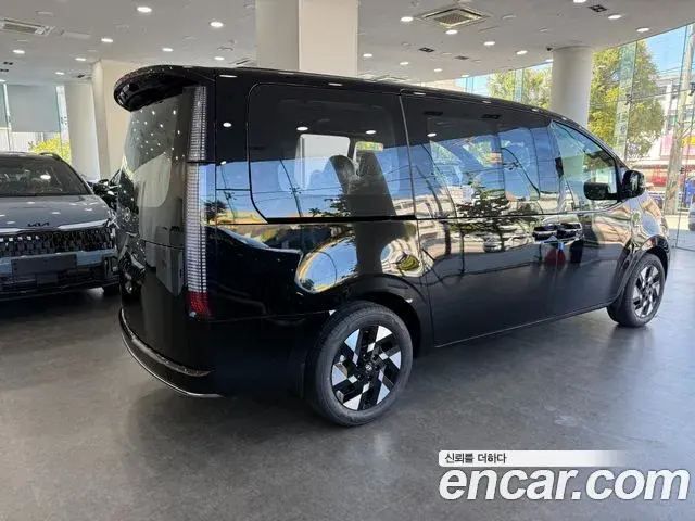 Hyundai Staria 2026 — ფოტო 19/20