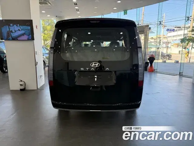 Hyundai Staria 2026 — ფოტო 3/20