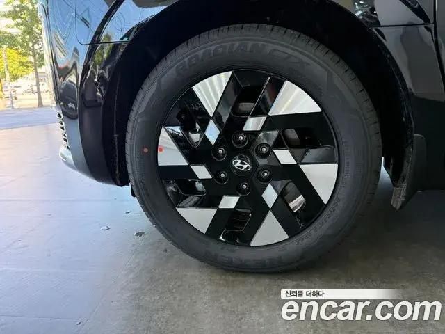 Hyundai Staria 2026 — ფოტო 10/20