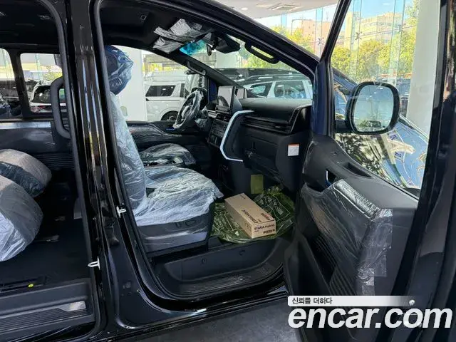 Hyundai Staria 2026 — ფოტო 14/20
