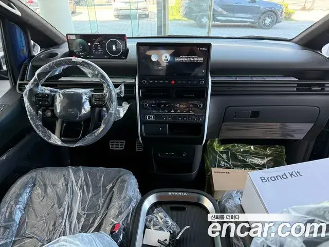 Hyundai Staria 2026 — ფოტო 2/20
