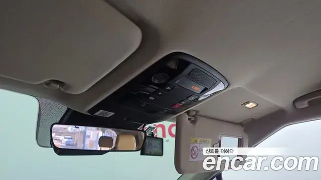 Kia Carnival 2022 — Фото 17/20