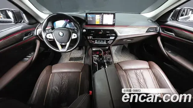 BMW 5 Series 2020 — Şəkil 7/20