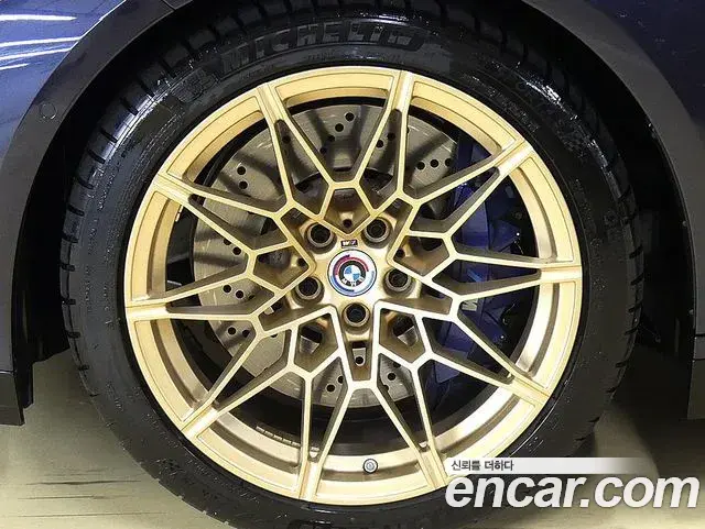 BMW M4 2022 — Фото 10/20