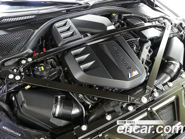 BMW M4 2022 — Фото 11/20