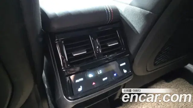 Renault Samsung Grand Koleos 2024 — Фото 20/20