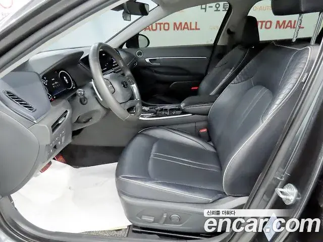 Hyundai Sonata 2021 — Фото 5/20