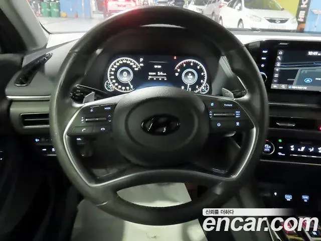 Hyundai Sonata 2021 — Фото 7/20
