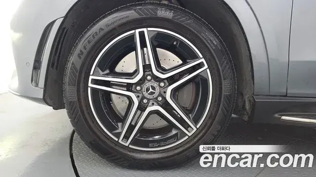 Mercedes-Benz GLE-Class 2019 — Şəkil 5/20