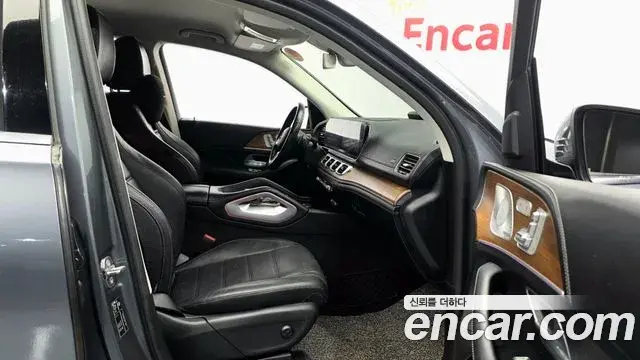 Mercedes-Benz GLE-Class 2019 — Şəkil 11/20